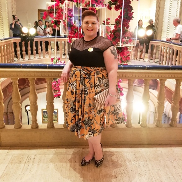 Meet your Posher - Picture 8 of 8